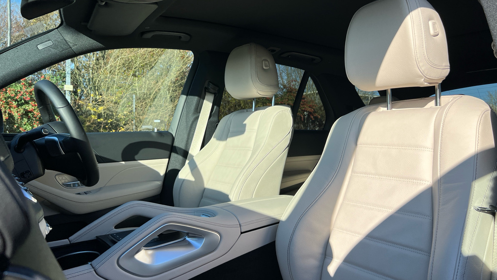 Mercedes-Benz GLE Class 450D 4Matic Amg Line Premium Black #14