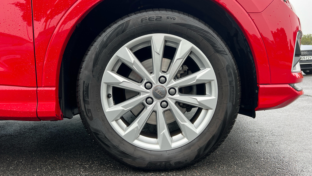 Audi Q3 Q3 35 Tfsi Sport Red #5