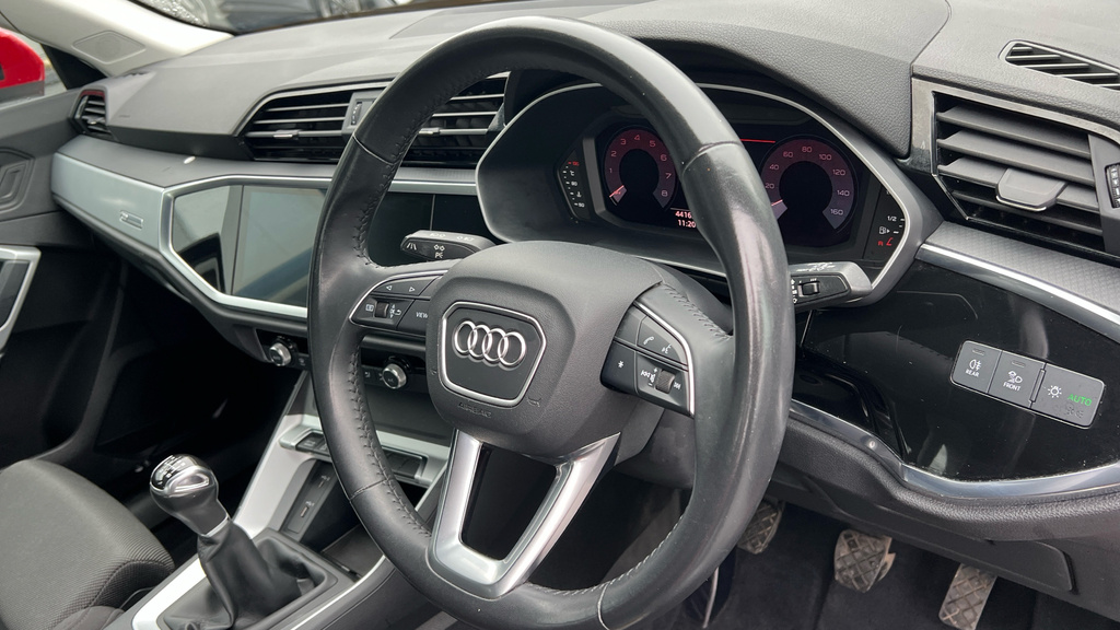 Audi Q3 Q3 35 Tfsi Sport Red #6