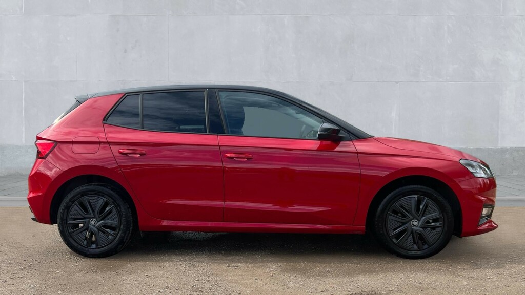 Skoda Fabia Fabia 1.0 Mpi 80 Design Edition Red #4