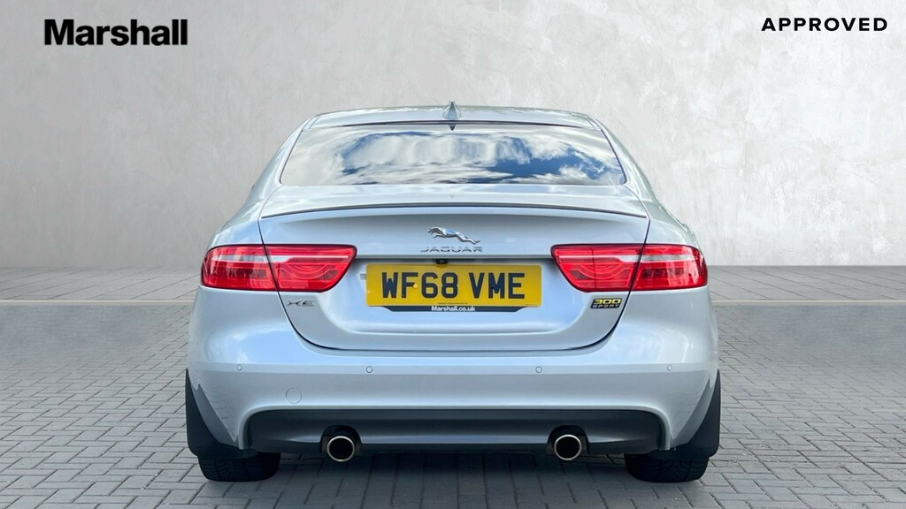 Jaguar XE Xe 2.0 300 300 Sport Awd Silver #6