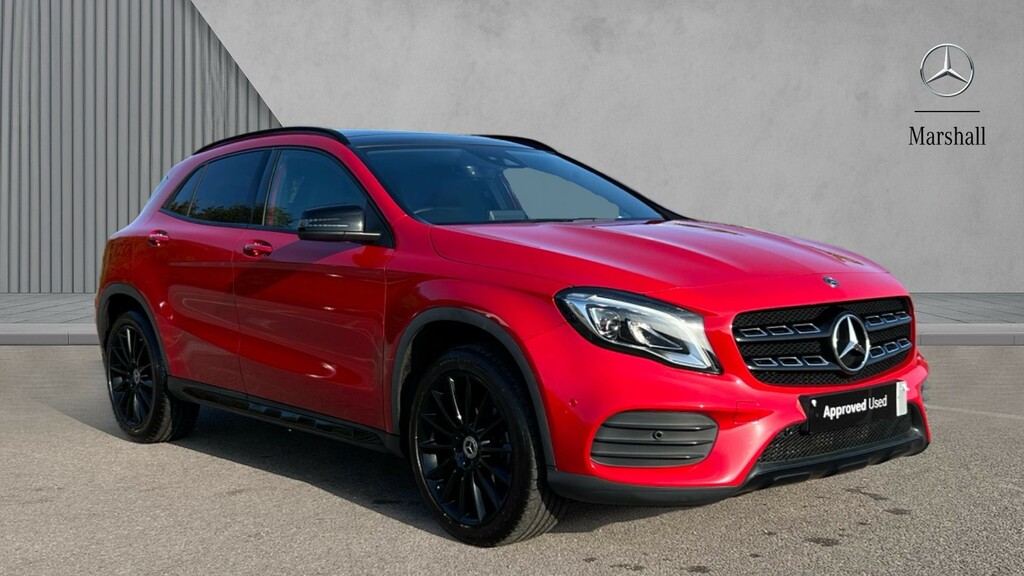 Mercedes-Benz GLA Class Gla 200 Amg Line Edition Plus Red