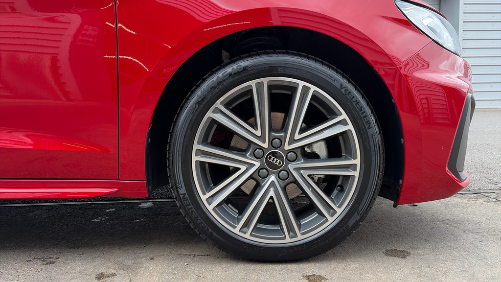 Audi A1 A1 35 Tfsi S Line S Tronic Red #5