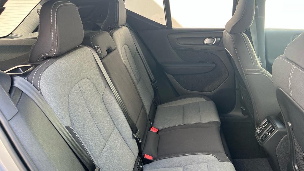 Volvo XC40 Xc40 2.0 B3p Plus Dark Silver #6