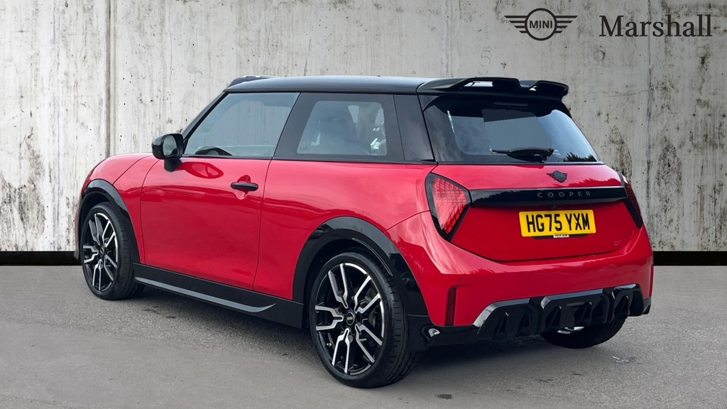 Mini Hatch Cooper 1.5 C Sport Red #2