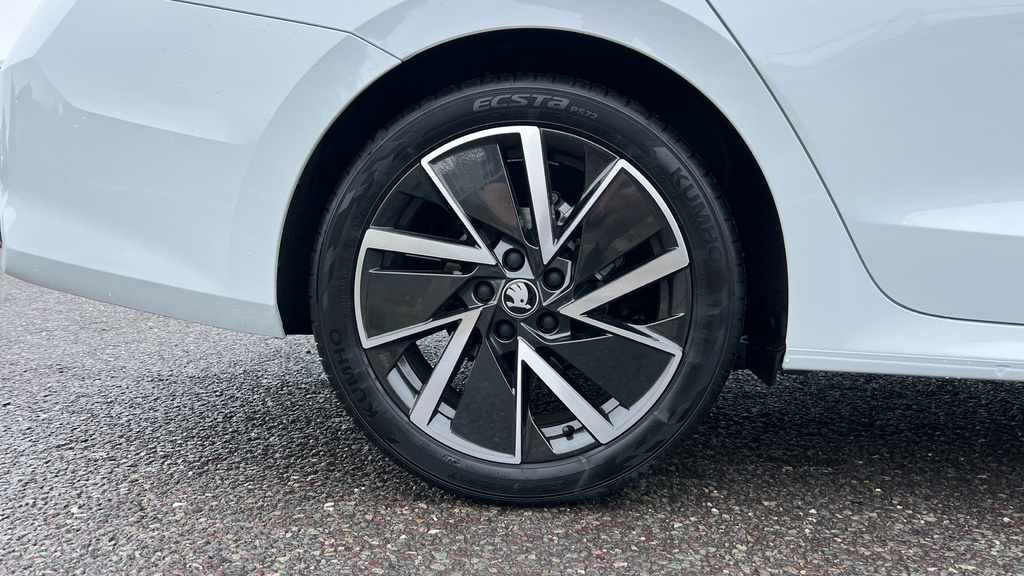 Skoda Octavia Octavia Hatch Sportline 1.5 Tsi E-tec 150 Ps Dsg White #5