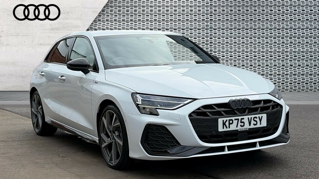 Audi A3 1.5 Tfsi 150 Black Edition S Tronic 2025 Red #1