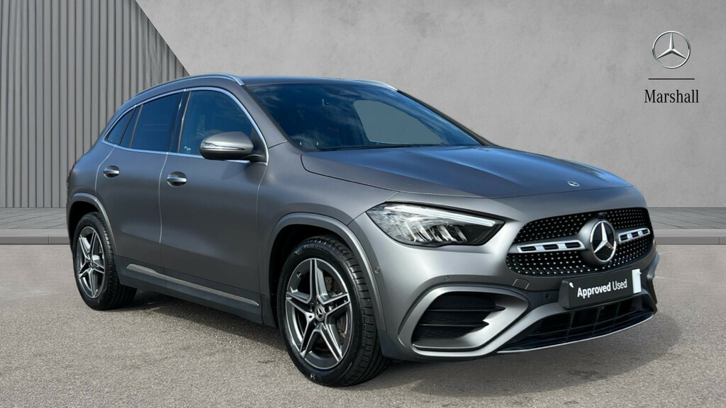 Mercedes-Benz GLA Class Gla 200 Amg Line Executive Grey