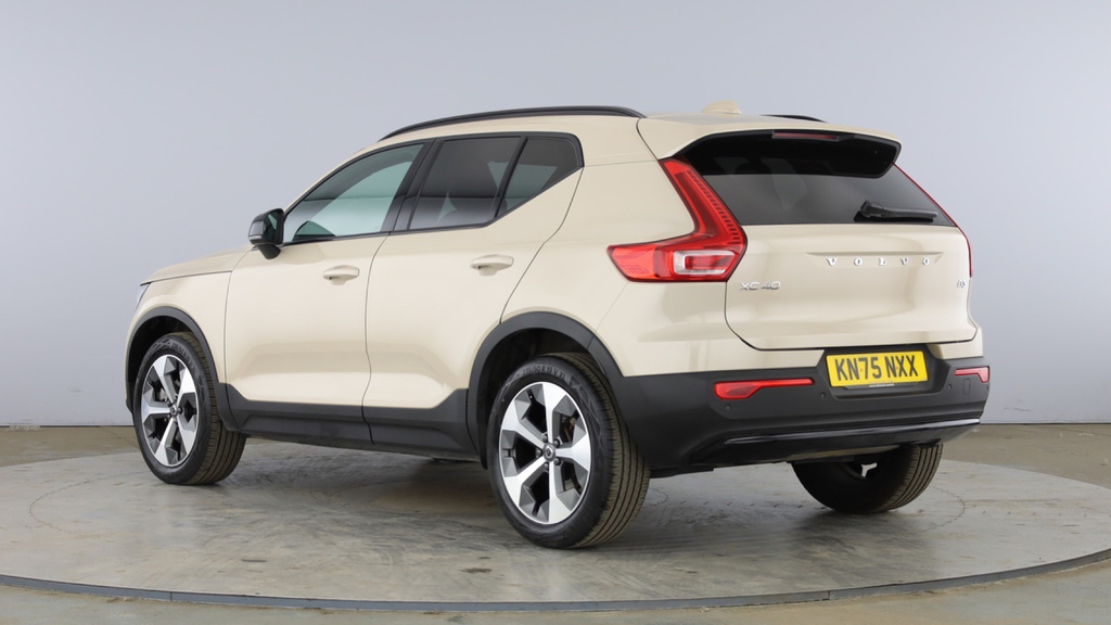 Volvo XC40 Xc40 2.0 B3p Plus Dark KN75NXX #5