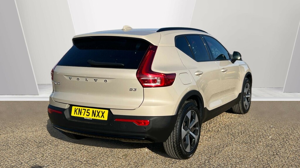 Volvo XC40 Xc40 2.0 B3p Plus Dark  #2
