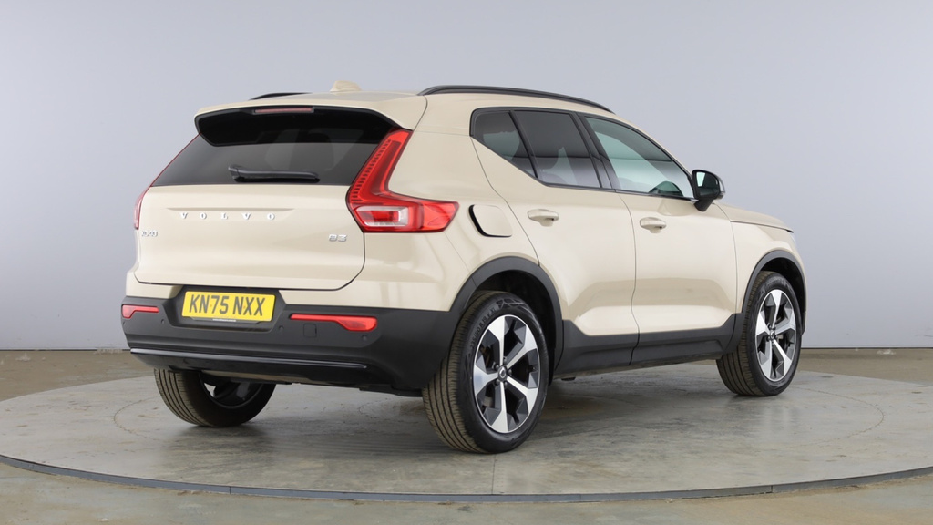 Volvo XC40 Xc40 2.0 B3p Plus Dark KN75NXX #3