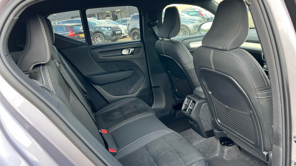 Volvo XC40 Xc40 2.0 B3p Plus Dark WF26EFO Silver #6
