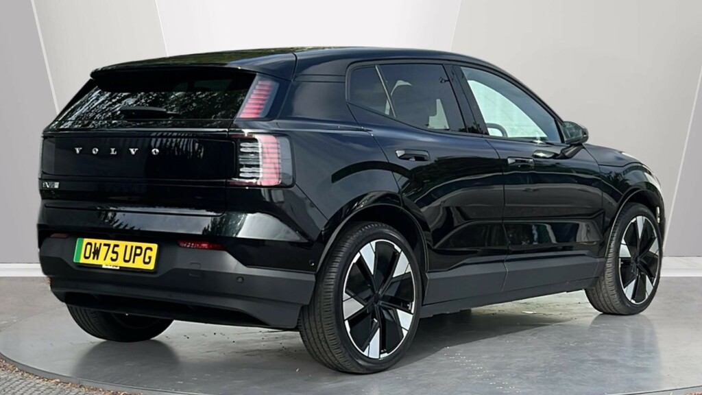 Volvo EX30 Ex30 200Kw Sm Extended Range Ultra 69Kwh Black #2