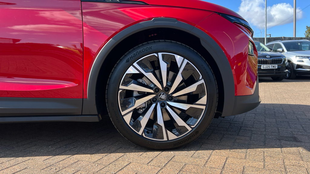 Skoda Elroq Elroq 210Kw 85 Sportline 84Kwh Red #5