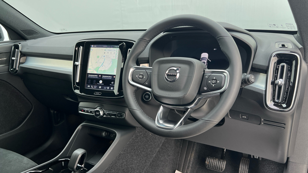 Volvo XC40 Xc40 2.0 B4p Ultra Black Edition Grey #4