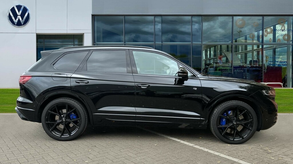 Volkswagen Touareg Touareg R 3.0 Tsi 4Motion Ehybrid 462 Ps 8-Speed T Black #4
