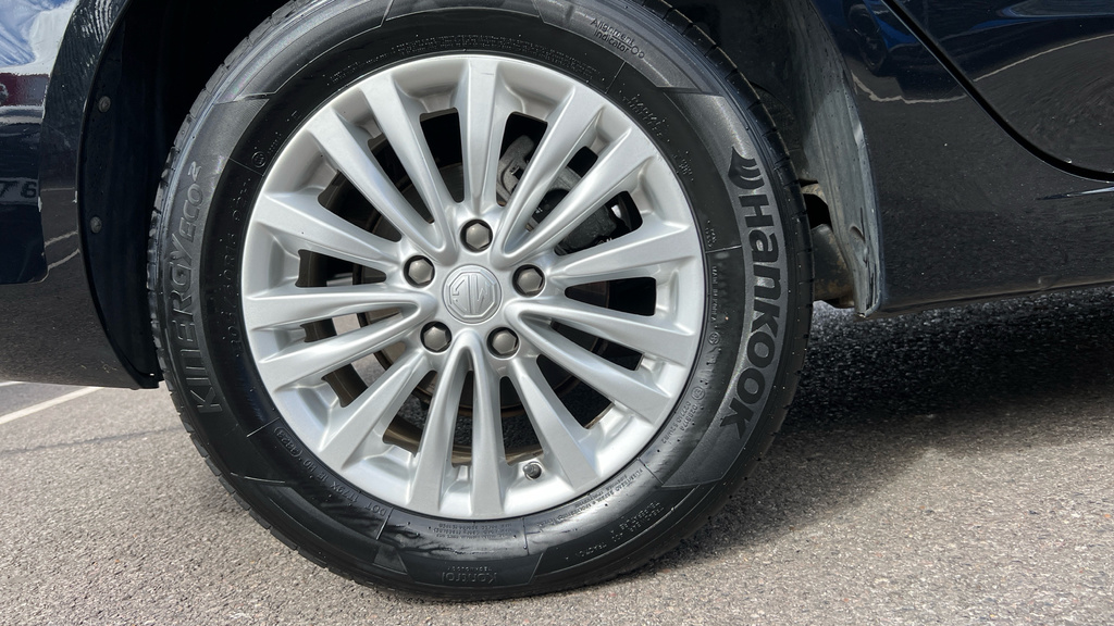 MG MG5 52.5Kwh Excite Silver #18