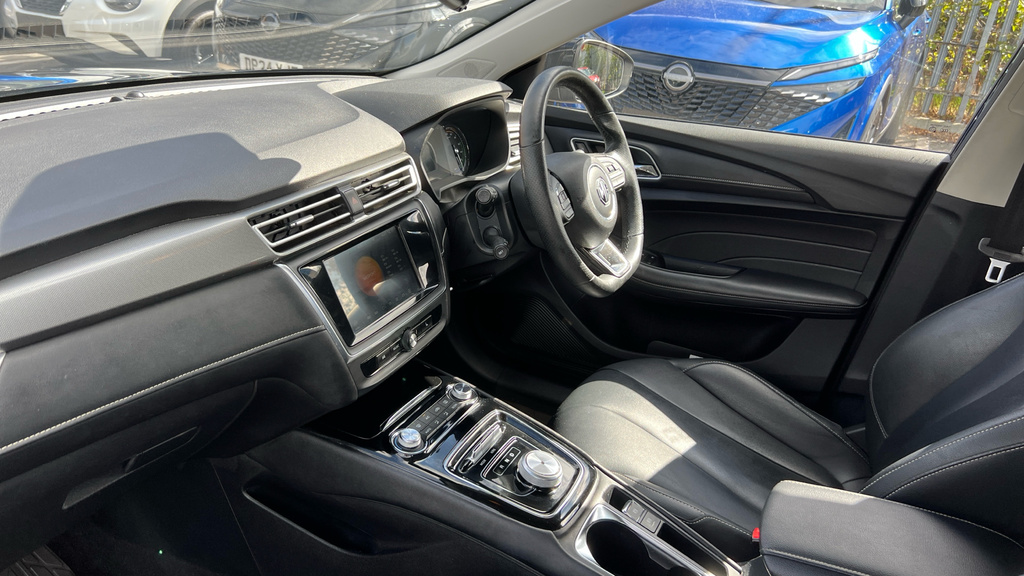 MG MG5 52.5Kwh Excite Silver #10