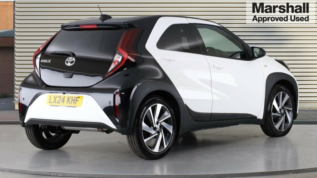 Toyota Aygo X Aygo X 1.0 Vvt-i Edge White #3