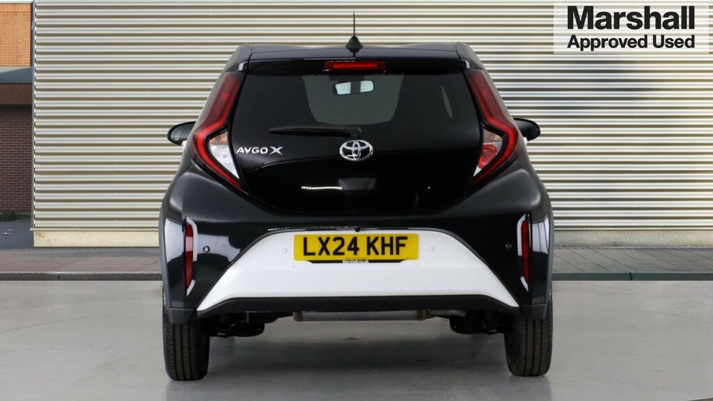 Toyota Aygo X Aygo X 1.0 Vvt-i Edge White #4