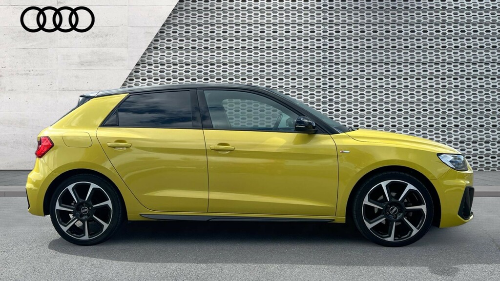 Audi A1 A1 30 Tfsi 110 Black Edition Yellow #4