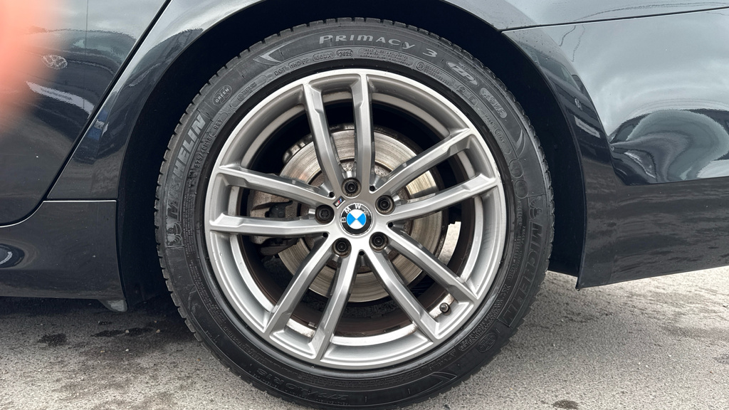 BMW 5 Series 520D M Sport Blue #18