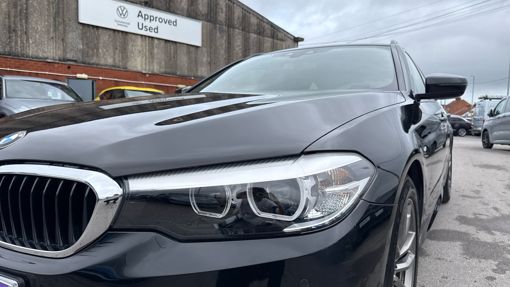 BMW 5 Series 520D M Sport Blue #34