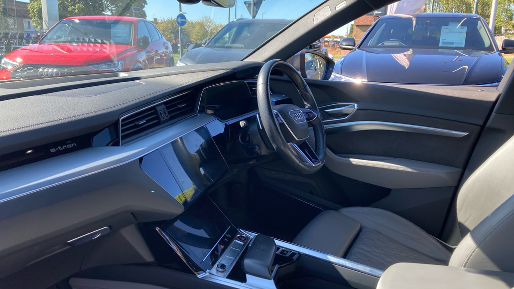Audi E-tron E-tron 370Kw S Quattro 95Kwh FD22CBU Black #2