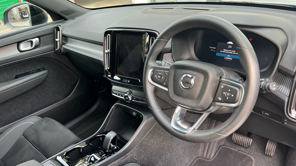 Volvo XC40 Xc40 2.0 B4p Plus Dark Blue #4