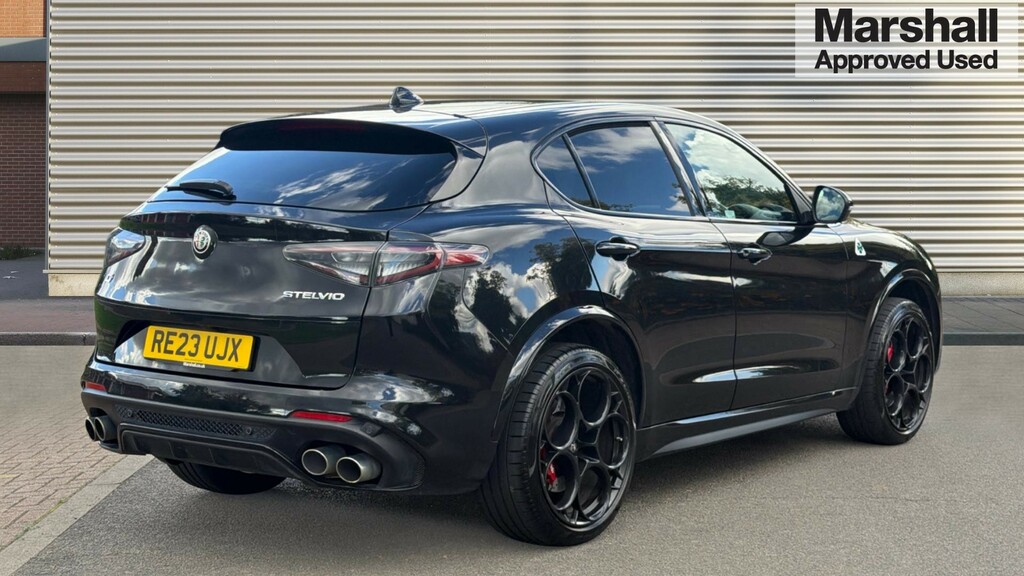 Alfa Romeo Stelvio Stelvio 2.9 V6 Biturbo 510 Quadrifoglio Black #3