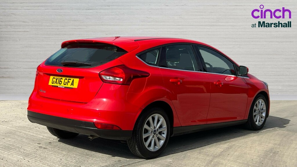 Ford Focus Focus 1.6 125 Titanium Navigation Powershift Red #3