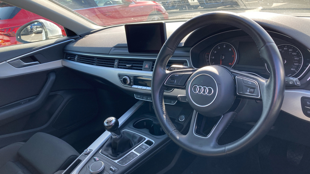 Audi A4 Avant A4 1.4T Fsi Sport White #6