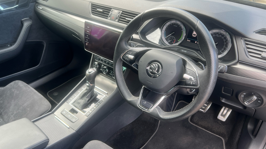 Skoda Superb Superb 1.4 Tsi Iv Sport Line Plus Dsg Black #6