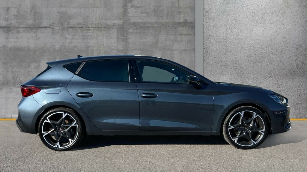 Cupra Leon Cupra Leon Hatchback 1.5 Etsi 150 V2 Dsg Grey #4