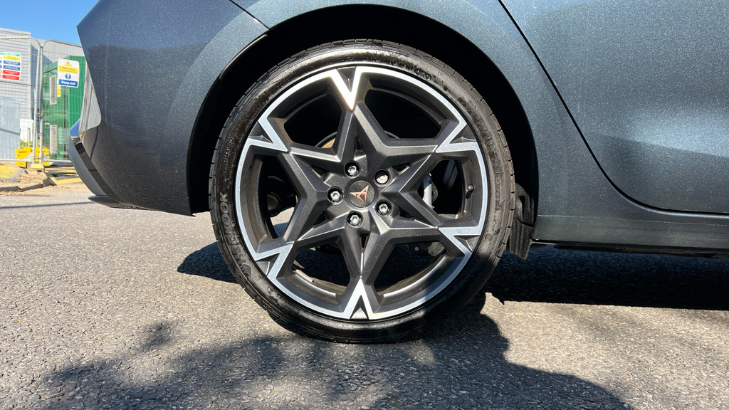 Cupra Leon Cupra Leon Hatchback 1.5 Etsi 150 V2 Dsg Grey #5