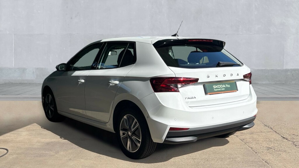 Skoda Fabia 1.0 Tsi 95Ps Se Comfort 5-Dr Hatchback Grey #3