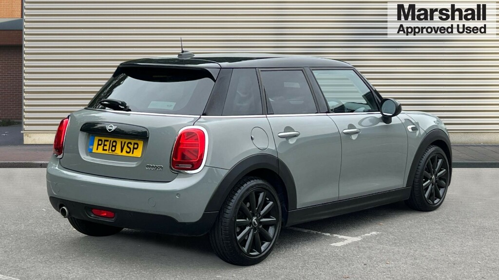 Mini Hatch Hatchback 1.5 Cooper II Grey #3