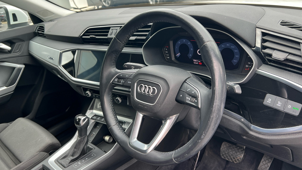Audi Q3 Q3 35 Tdi Sport S Tronic White #6