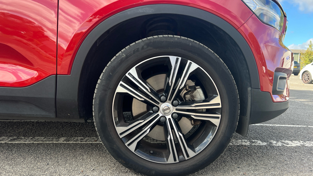Volvo XC40 Xc40 1.5 T5 Recharge Phev Inscription Pro Red #4