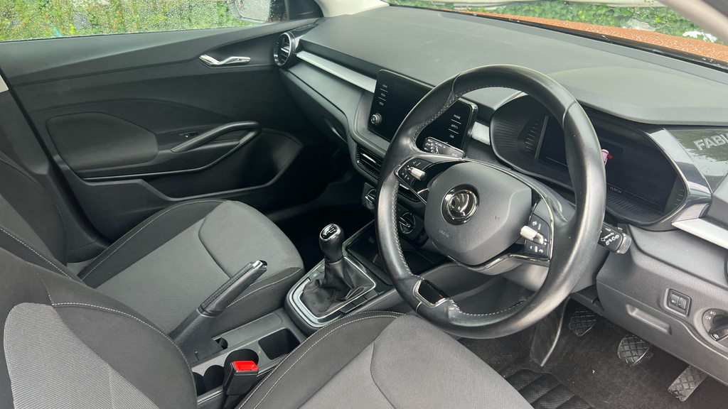 Skoda Fabia 1.0 Tsi Se Comfort Blue #6