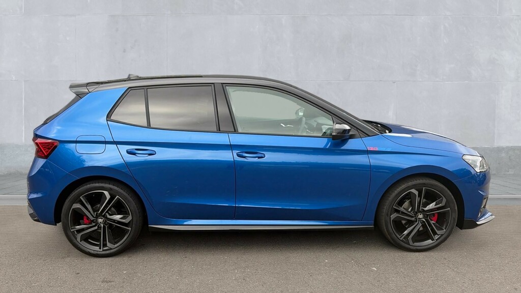 Skoda Fabia Fabia 1.5 Tsi 177 130 Dsg Black #4