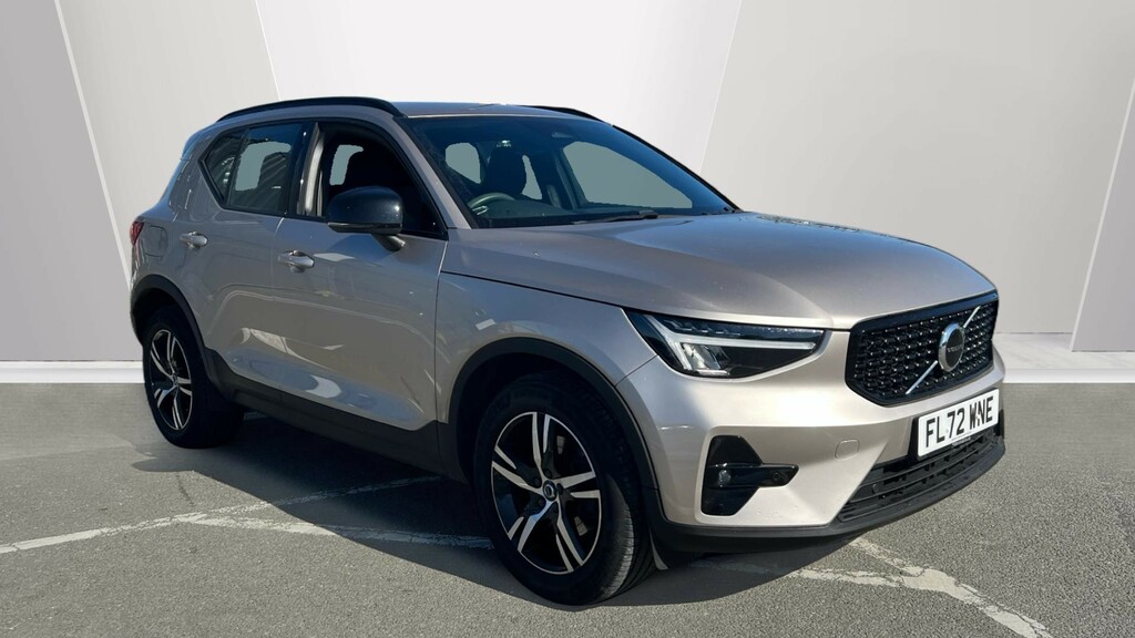 Volvo XC40 Xc40 2.0 B3p Plus Dark Gold