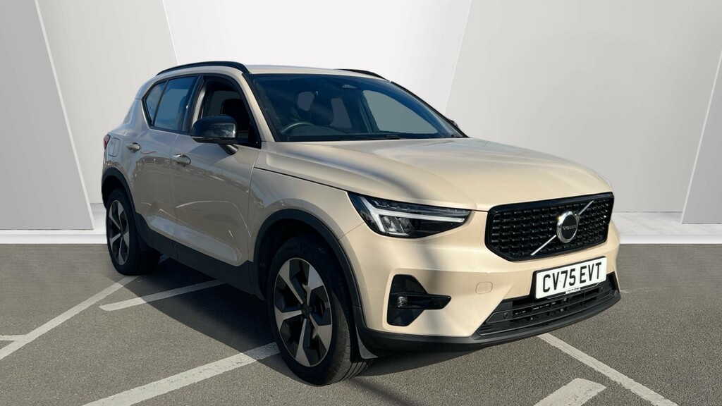 Volvo XC40 Xc40 2.0 B4p Plus Dark Gold