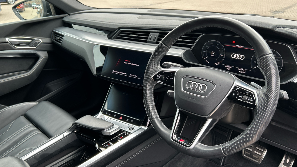Audi Q8 e tron Q8 300Kw 55 Quattro 114Kwh S Line Black #6