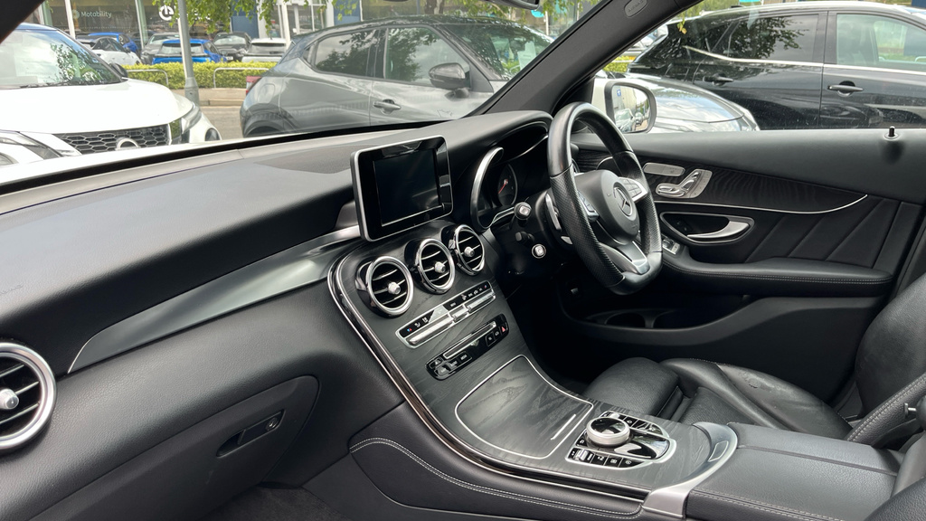 Mercedes-Benz GLC Class 2.1L Glc D 4Matic Amg Line Premium  #7
