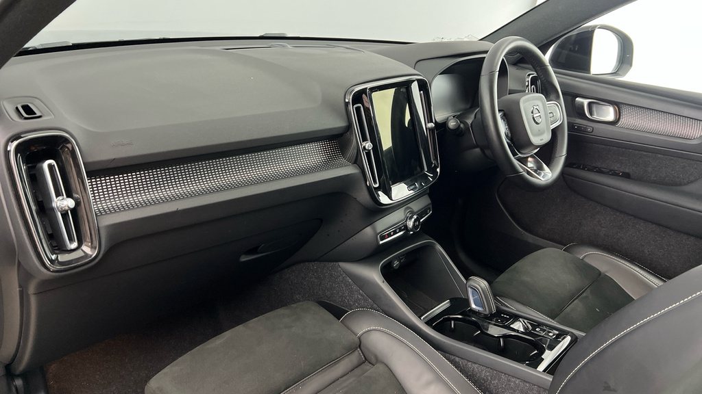 Volvo XC40 Core, B3 Mild Hybrid, Power Drivers Seat Grey #6