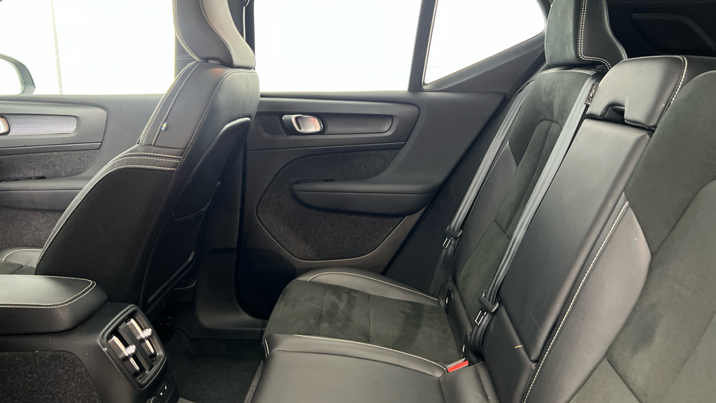Volvo XC40 Core, B3 Mild Hybrid, Power Drivers Seat Grey #7