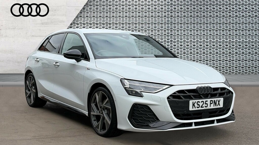 Audi A3 A3 35 Tfsi Black Edition S Tronic White