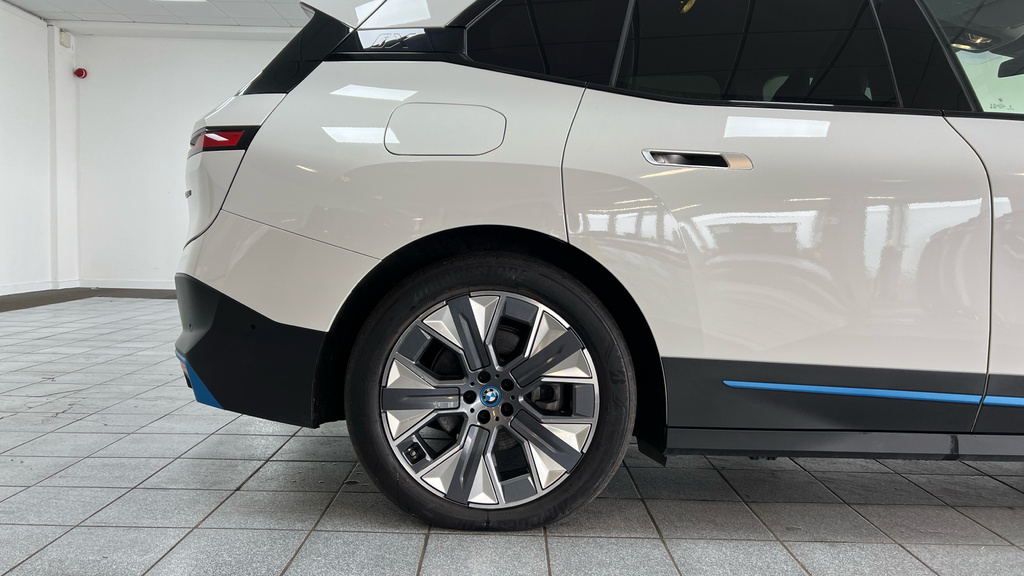 BMW iX Ix Xdrive40 M Sport Black #26