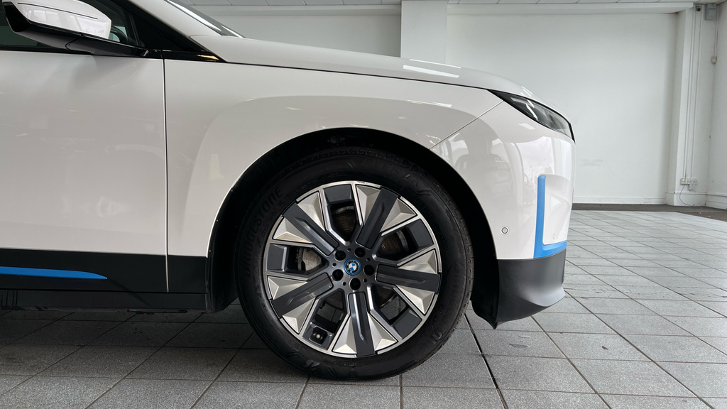 BMW iX Ix Xdrive40 M Sport Black #18